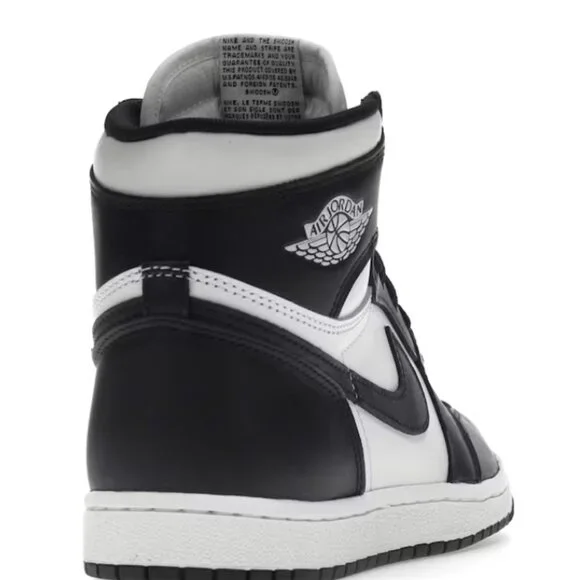 NEW NIKE AIR JORDAN RETRO HIGH OG BLACK/WHITE-WHITE DZ5485 010